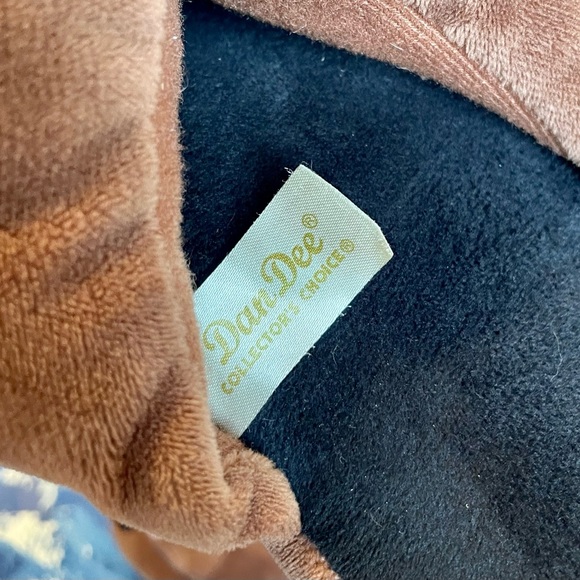 Dan Dee Poop Emoji Slippers - Picture 3 of 6